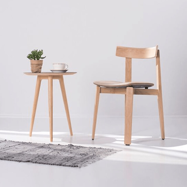 Gazzda Arp side table houten bijzettafel whitewash met linoleum tafelblad nero Ø 45 cm 2027992 large