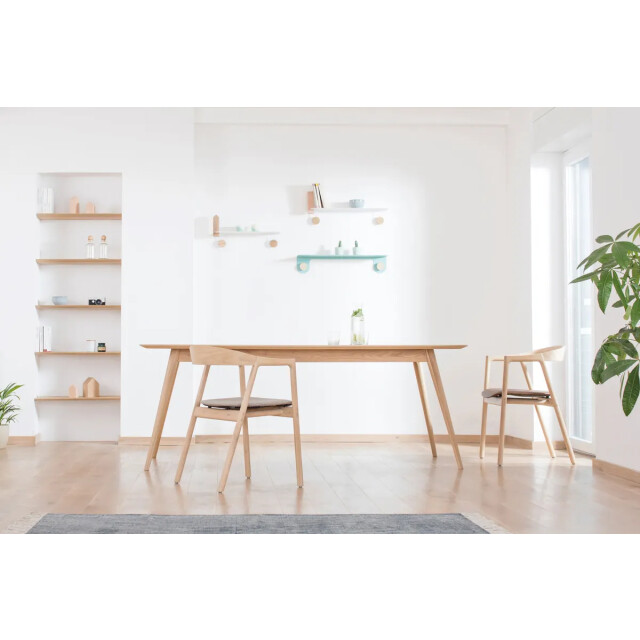 Gazzda Stafa table houten eettafel whitewash met linoleum tafelblad smokey blue 160 2333124 large