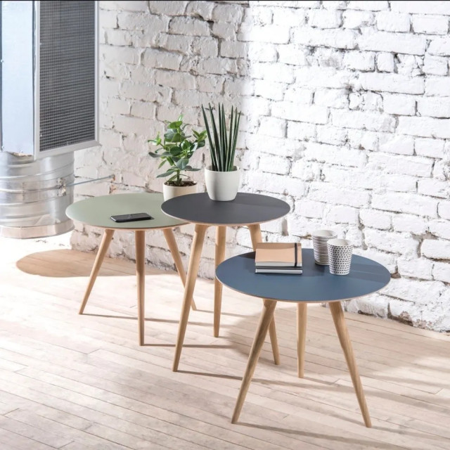 Gazzda Arp side table houten bijzettafel whitewash met linoleum tafelblad smokey blue Ø 55 cm 2042004 large