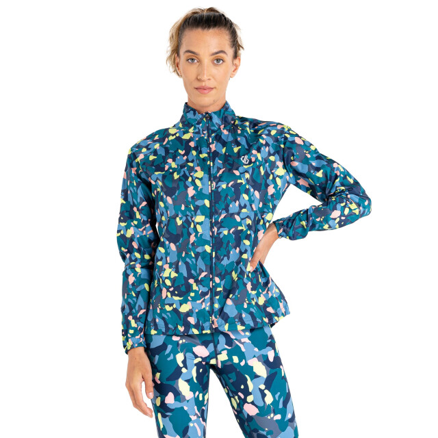 Dare2b Dames resilient ii windshell abstract lichtgewicht jas UTRG10309_fortunegreen large