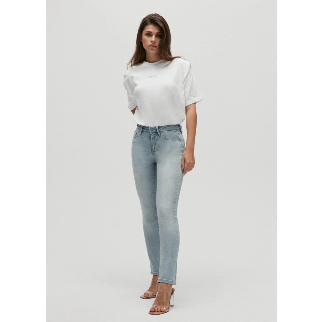 Homage to Denim Licht stretchy straight jeans sarah Lichtblauwe stretchy straight jeans Sarah  large