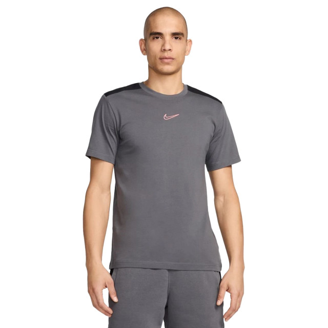 Nike Sportswear graphic t-shirt 129720 large