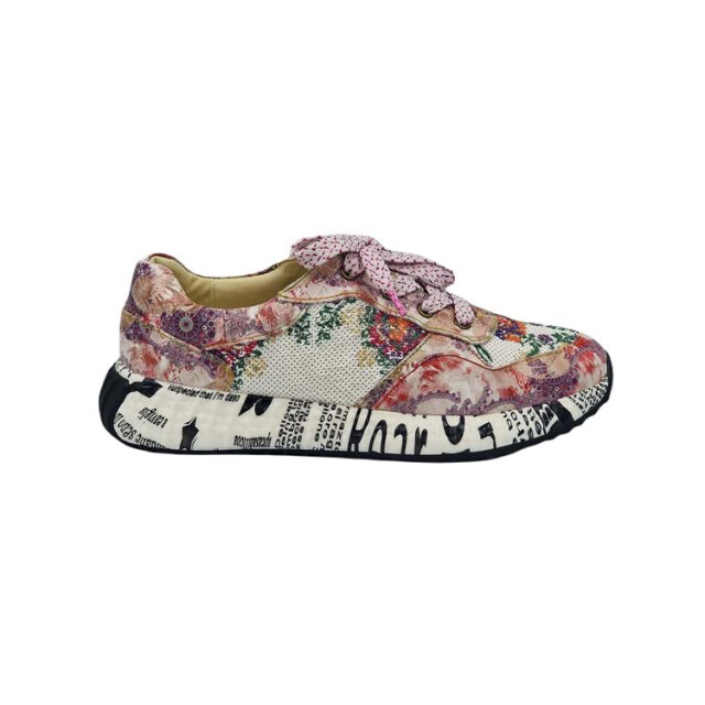 Laura Vita Burton 05 Burton 05 large