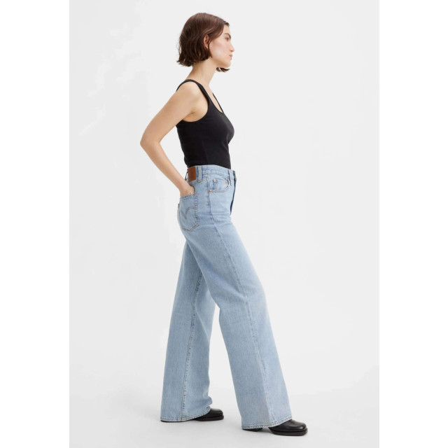 Levi's Ribcage wide leg far and wide lt blue denim A6081-0002 large