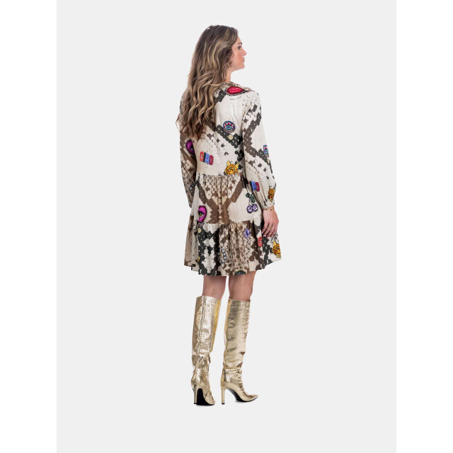 Mucho Gusto Viscose jurk san rafael met beige slangenprint en kunstzinnige gedrukte patches Viscose Jurk San Rafael met Beige Slangenprint en Kunstzinnige Gedrukte Patches large