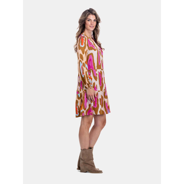 Mucho Gusto Viscose jurk san rafael met degradee oranje fuchsia print en leopard print Viscose Jurk San Rafael met Degradee Oranje Fuchsia Print en Leopard Print large