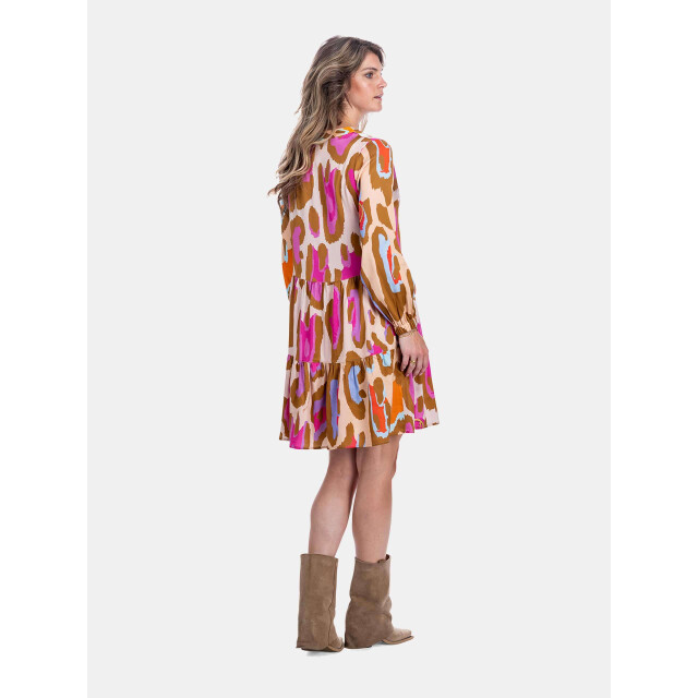 Mucho Gusto Viscose jurk san rafael met degradee oranje fuchsia print en leopard print Viscose Jurk San Rafael met Degradee Oranje Fuchsia Print en Leopard Print large