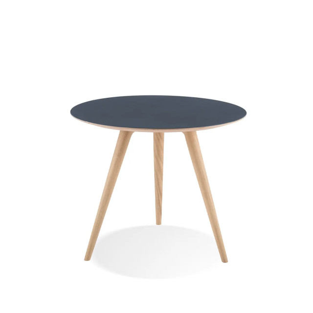 Gazzda Arp side table houten bijzettafel whitewash met linoleum tafelblad smokey blue Ø 55 cm 2042004 large