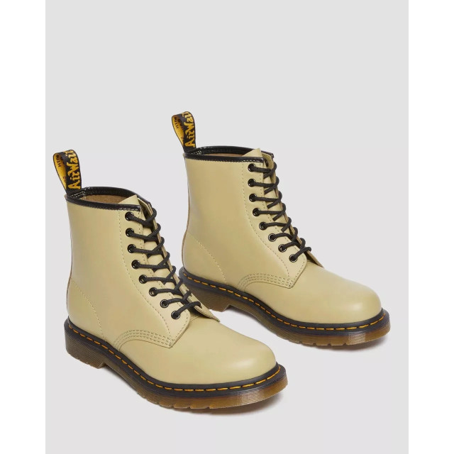 Dr. Martens 1460 smooth pale 30552358 large