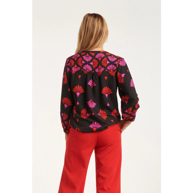 Smashed Lemon 24539 zwarte top met fuchsia en rode grafische print 24539-999-998 large