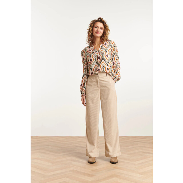 Smashed Lemon 23530 dames chique v-hals top met neutrale tribal print | 23530-010-998 large