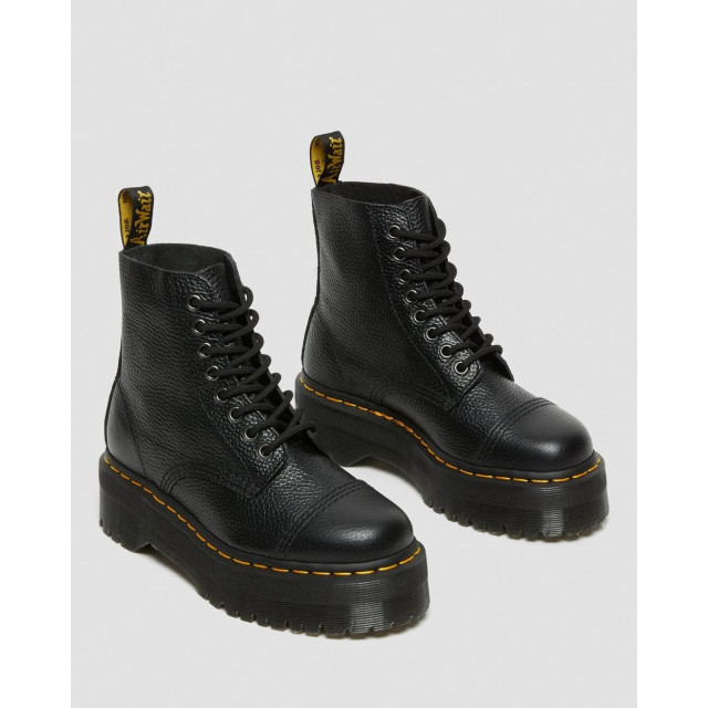 Dr. Martens Sinclair milled nappa 22564001 large