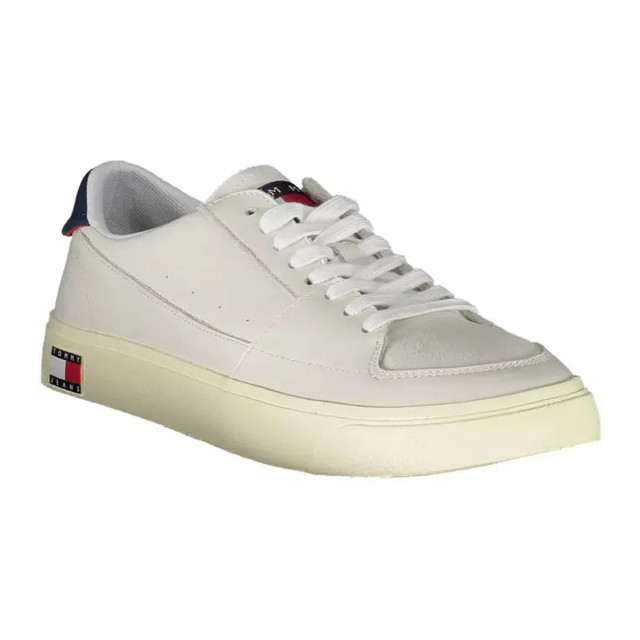 Tommy Hilfiger Eco-conscious te sneakers met logodetail Tommy Hilfiger Eco-Conscious witte sneakers met logodetail large