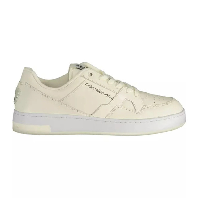 Calvin Klein Te sneakers met ecobewuste twist Calvin Klein Witte Sneakers Met Ecobewuste Twist large