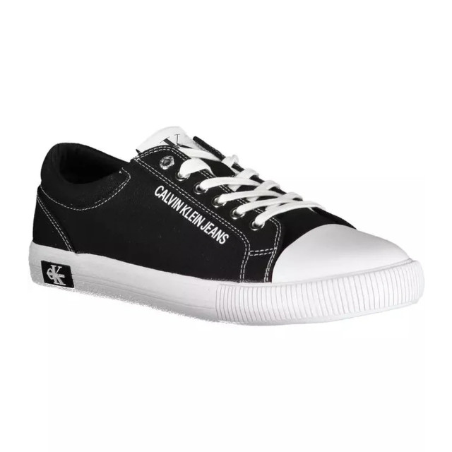 Calvin Klein Elegante sneakers met contrasterende zool Calvin Klein Elegante Zwarte Sneakers Met Contrasterende Zool large