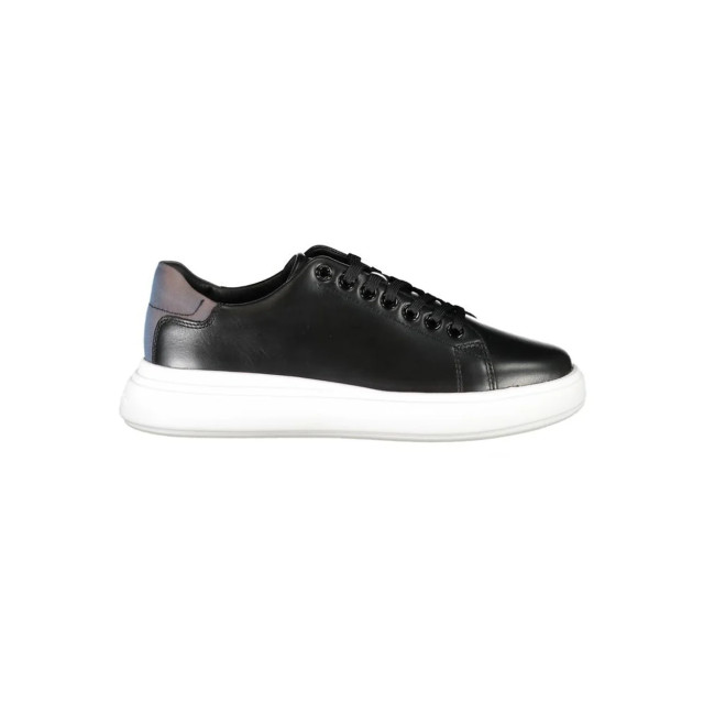 Calvin Klein Chique sneakers met contrasterende veters Calvin Klein Zwarte Chique Sneakers Met Contrasterende Veters large