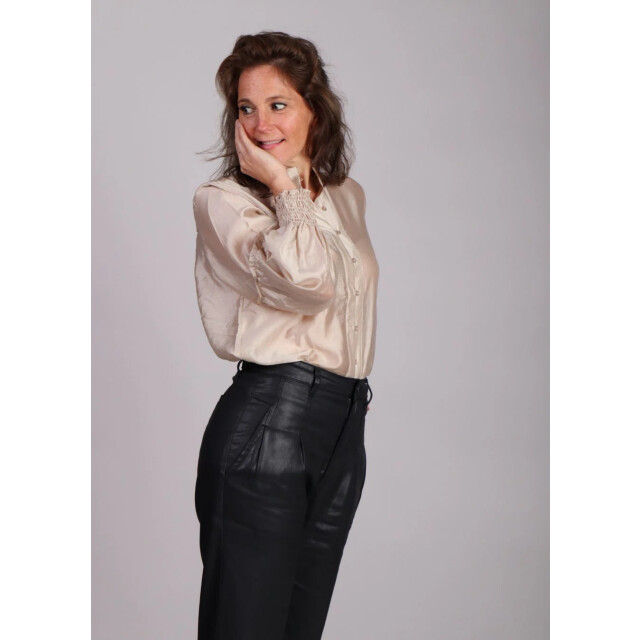 Moss Copenhagen Champagne satijnlook blouse ruffle details kitlyn romina 8970099687752 large