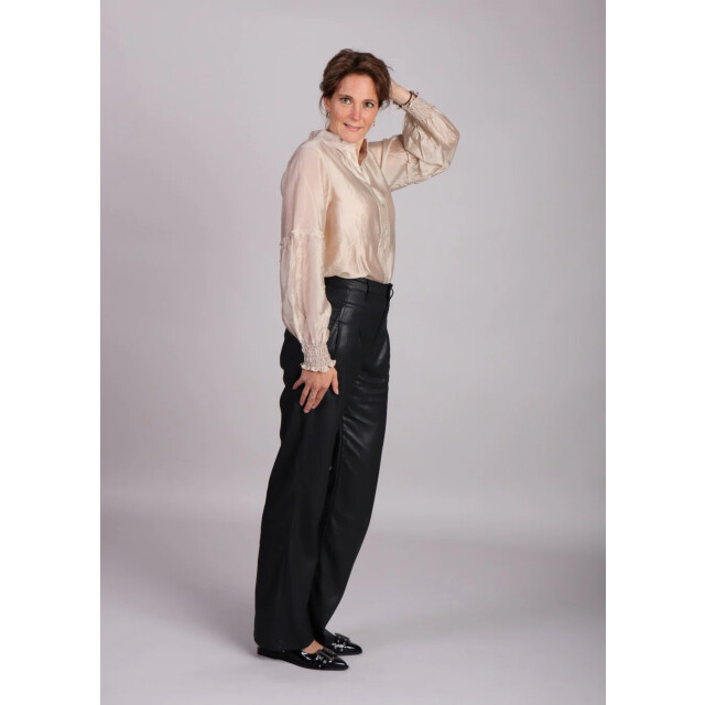 Moss Copenhagen Champagne satijnlook blouse ruffle details kitlyn romina 8970099687752 large