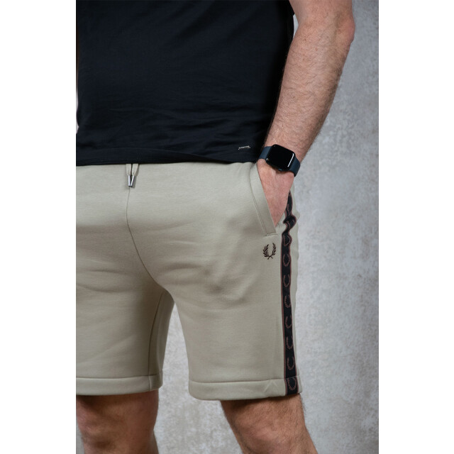 Fred Perry Taped sweat short 155.40.0048 large