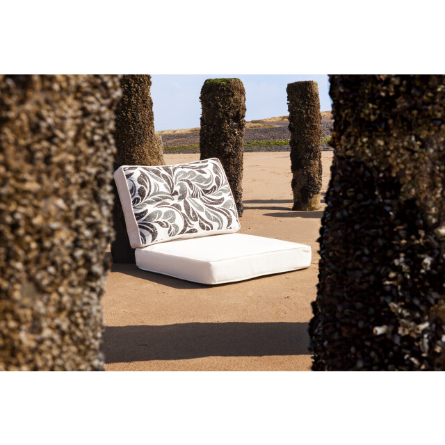 Kopu ® retro flower lounge rugkussen 60 cm /wit 1329623 large