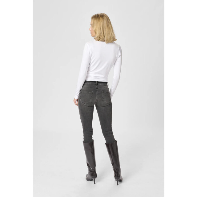 My Essential Wardrobe 10703600 the modal blouse 10703600 The Modal Blouse large