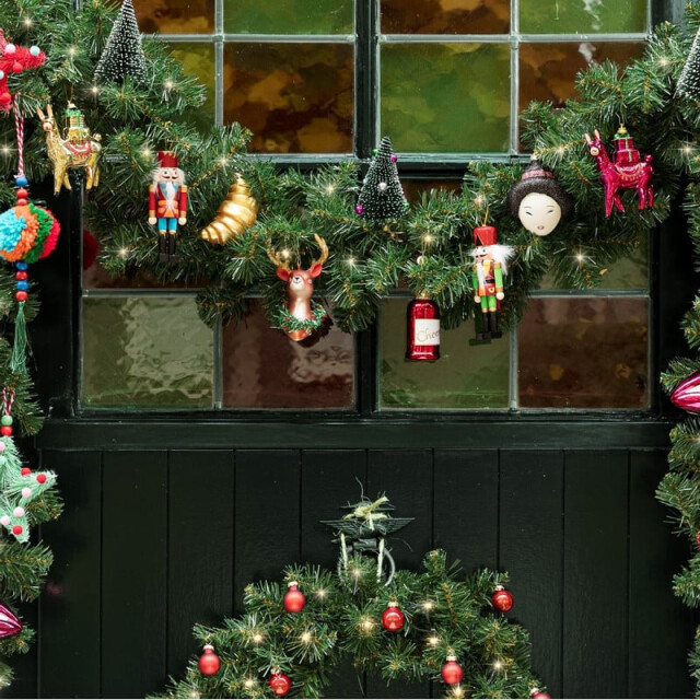 Furnilux Kerstslinger guirlande met verlichting kerstdecoratie voor binnen en buiten 3015004 large