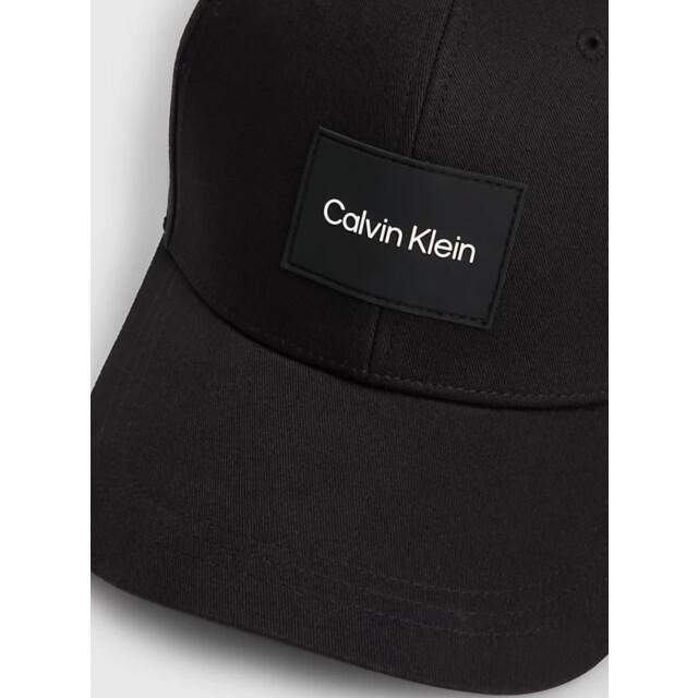 Calvin Klein Skate cap KM0KM00983 large