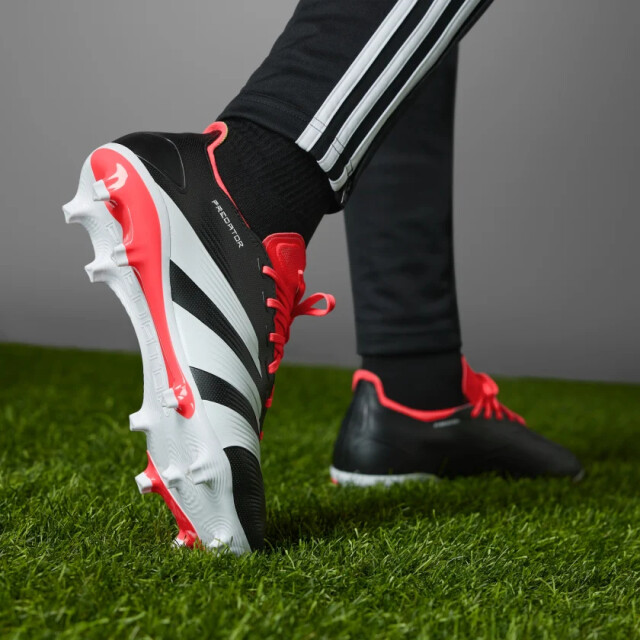 Adidas Voetbalschoenen IG7762 large