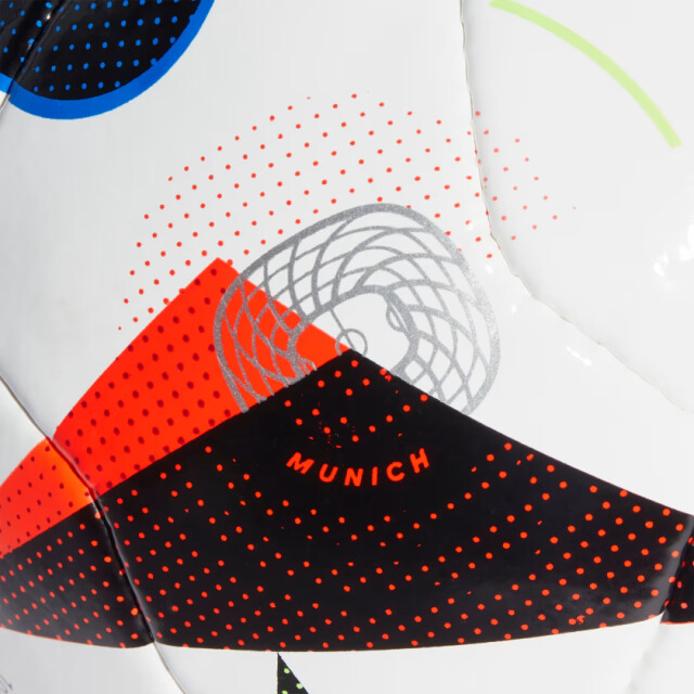Adidas Voetbal IN9364 large