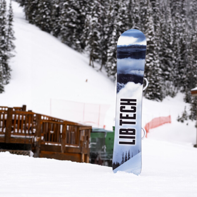 Libtech All mountain snowboard Cold Brew large