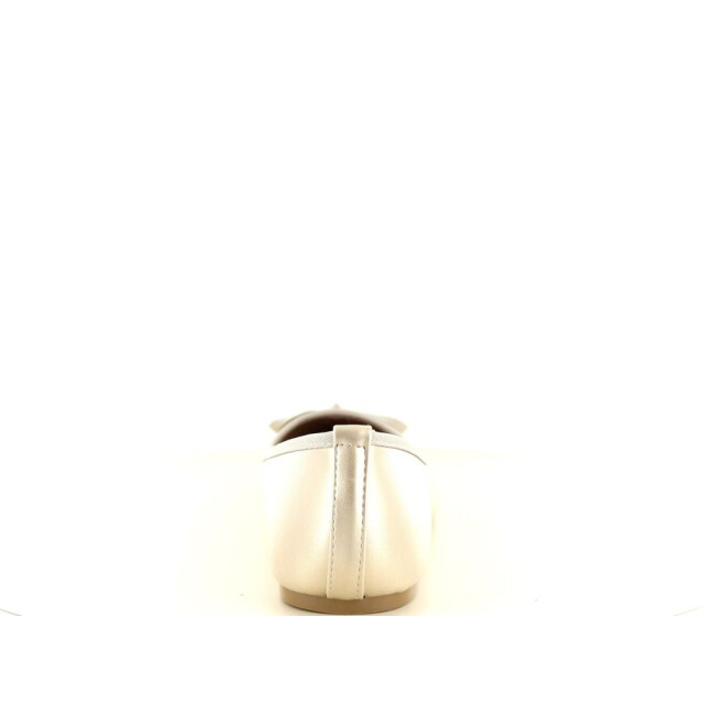 Claudia Ghizzani 2bb0382001 220.97.056 220.97.056 large