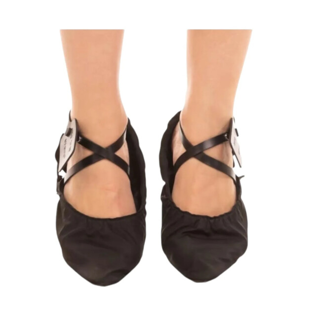 Off White Chic kalfsleren pumps met opaque hakken Off-White Chic Zwart Kalfsleren Pumps Met Opaque Hakken large