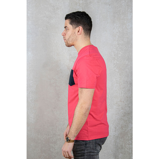Lyle and Scott Contrast pocket t-shirt 100.91.0023 large