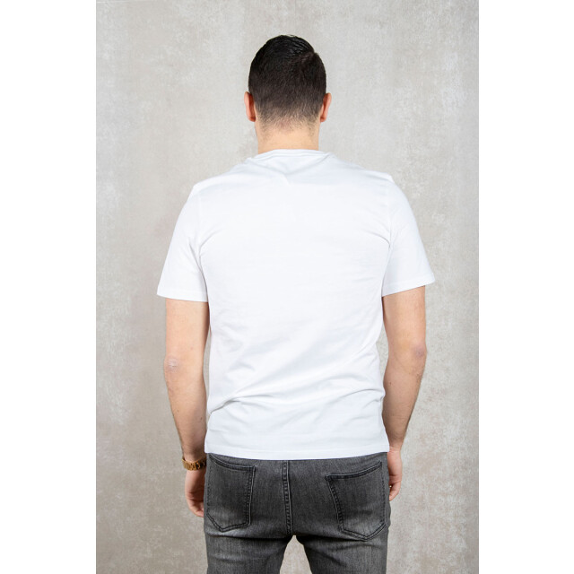 Lyle and Scott Contrast pocket t-shirt 100.00.0917 large
