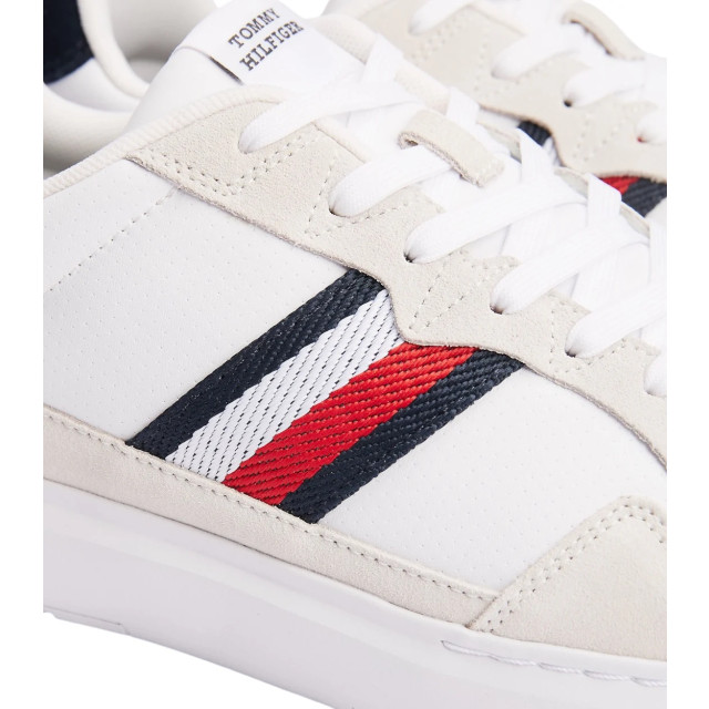 Tommy Hilfiger Strakke te sneakers met contrasterende accenten Tommy Hilfiger Wit Sneakers Met Contrasterende Accenten large