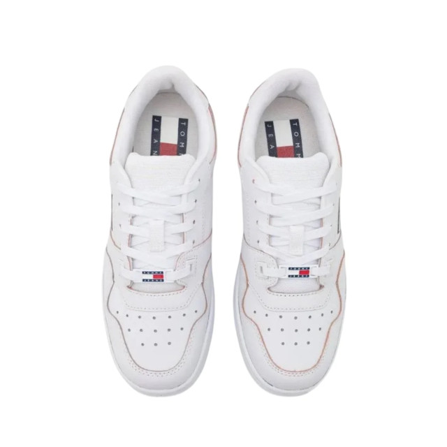 Tommy Hilfiger Chique te sneakers met logodetail Tommy Hilfiger Wit Sneakers Met Beige Details large