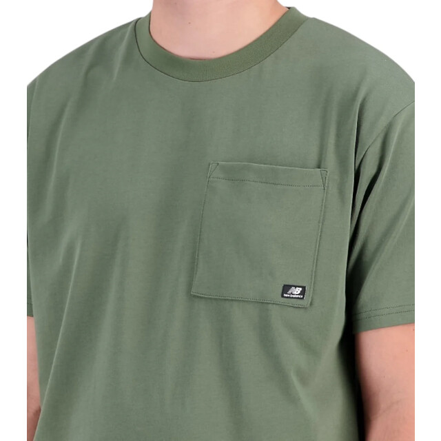 New Balance New Balance Groen Essentials Reimagined T-Shirt T-Shirts Groen New Balance Groen Essentials Reimagined T-Shirt large
