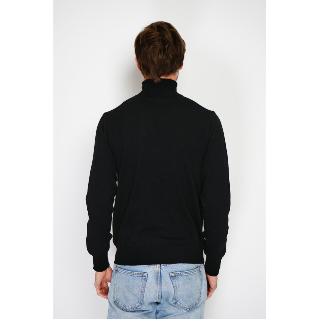 William de Faye Coltrui - WFM143_Black large