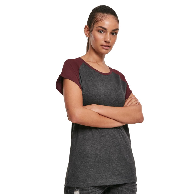 Urban Classics Dames contrast raglan t-shirt UTTN770_charcoalredwine large