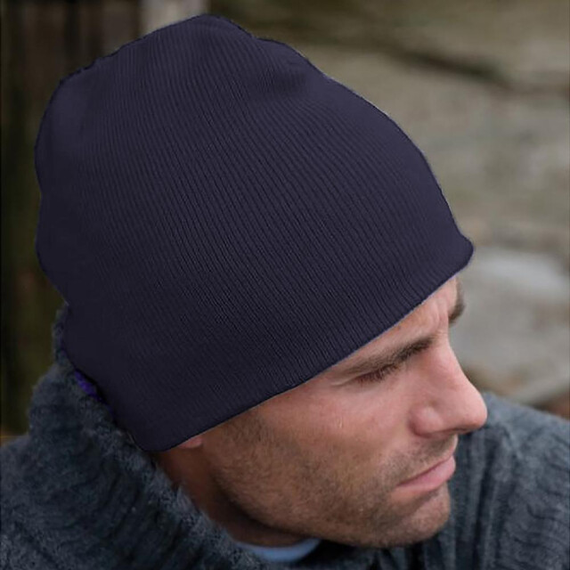 Result Trek de acryl wintermuts aan voor een zacht gevoel. UTFK675_navyblue large