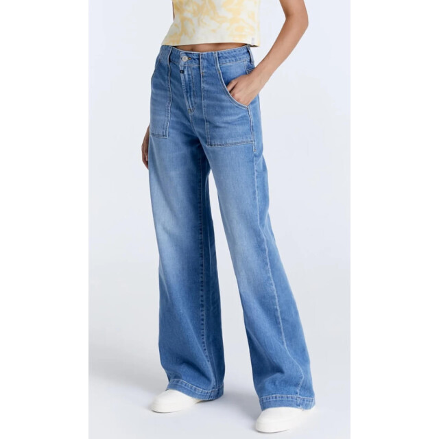 C.O.J. Denim Coj wide leg lulu light blue COJ wide leg lulu light blue large