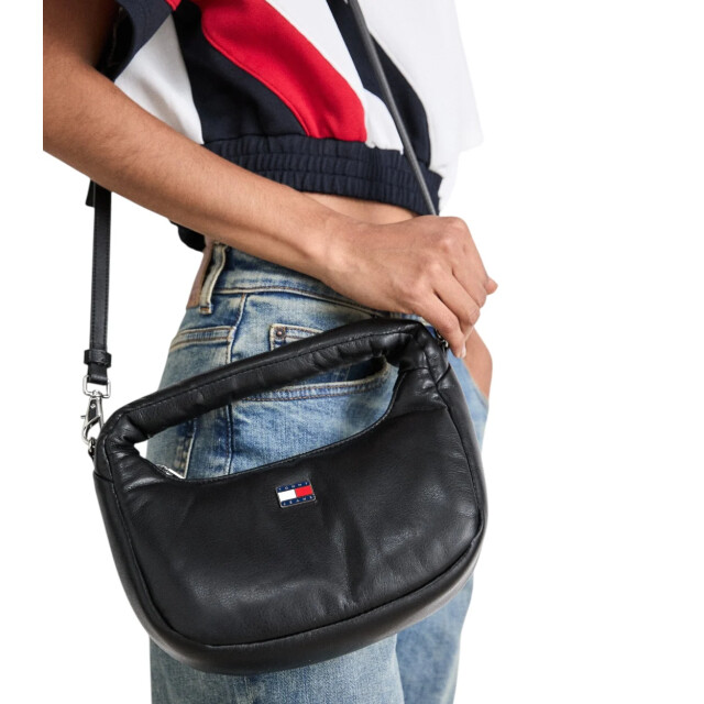 Tommy Hilfiger Pillow mini hobo handtas Tommy Hilfiger Jeans Zwart Pillow Mini Hobo Handtas large