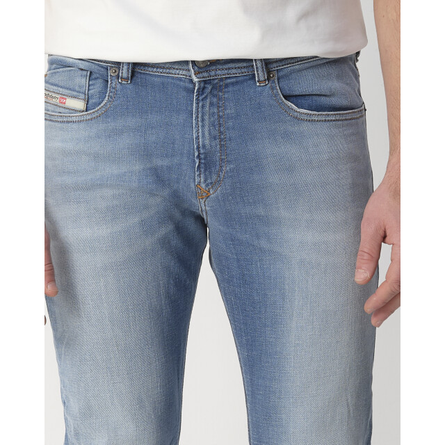 Diesel 1979 sleenker jeans 099367-001-31/32 large