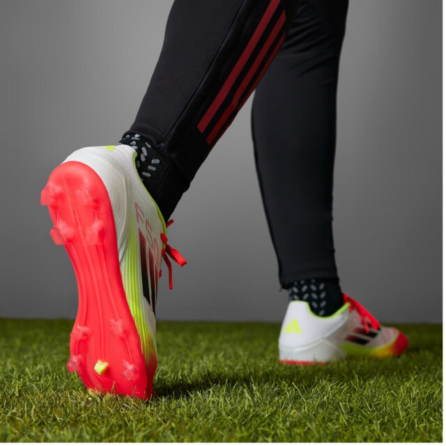 Adidas Voetbalschoenen IE1289 large