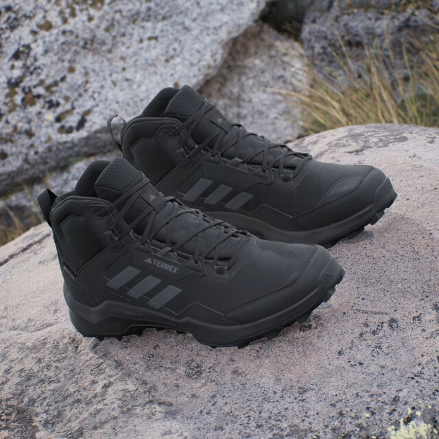 Adidas Wandelsneakers heren HP7401 large