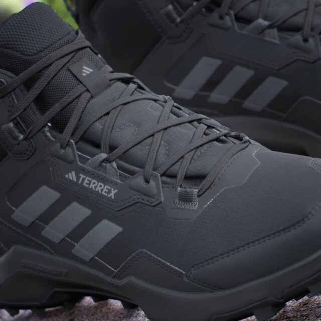 Adidas Wandelsneakers heren HP7401 large