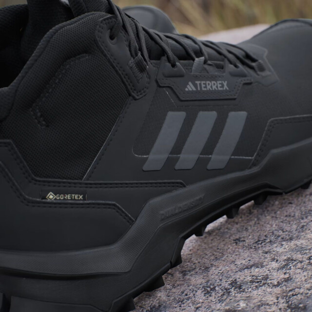 Adidas Wandelsneakers heren HP7401 large
