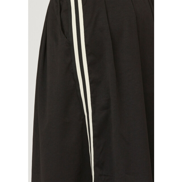 Sisters Point Nara skirt black-cream 18041-010 large