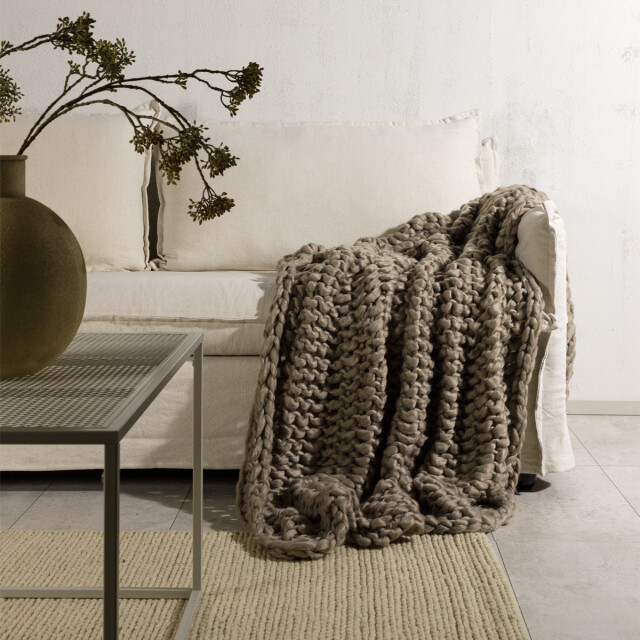 Nest living Verena plaid 170 x 130 cm 3062527 large