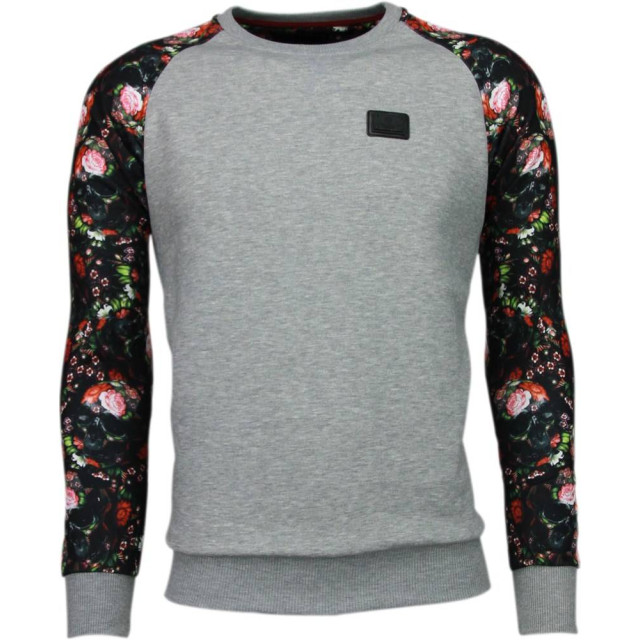 Local Fanatic Skull arm motief sweater 5104G large